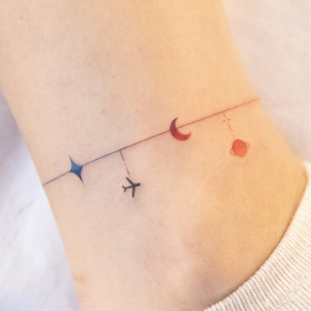 Micro Masterpieces: The Intricate Artistry of Arar's Tiny Tattoos
