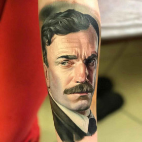 Tattoo artist Rinat Tattarin Mingazdinov