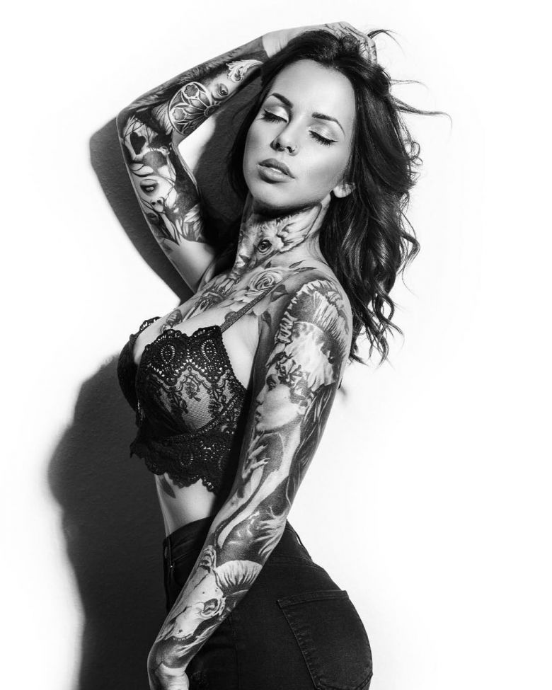 Tattoo model and tattoo artist Nina Lüthy, tattooed girl, girl with tattoo | Germany, Stuttgart