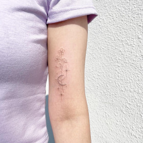 One line tattoo by Sop Tattoo