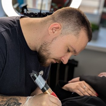 Tattoo artist Миша Камашов