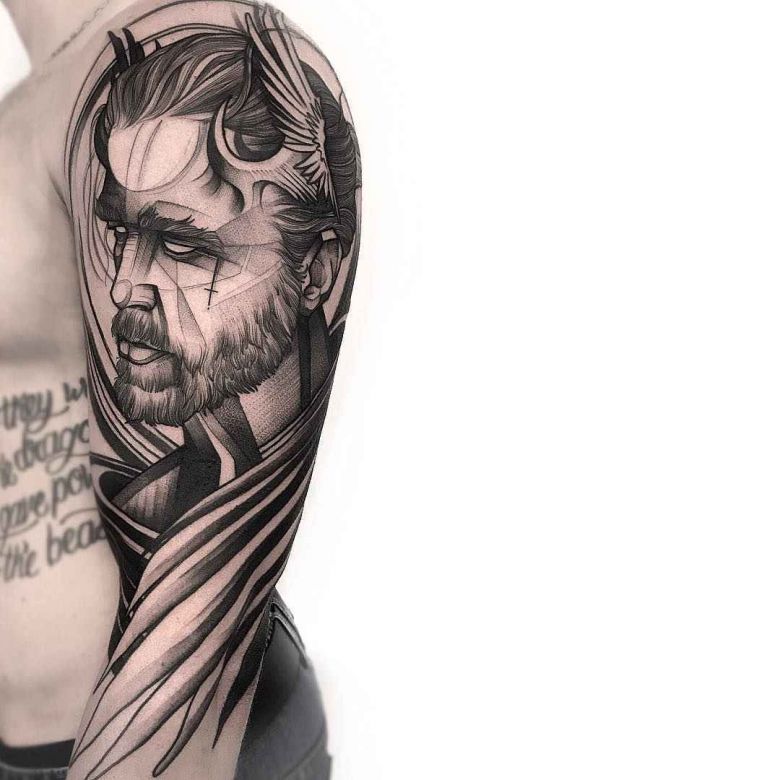 Tattoo artist Frank Carrilho authors Chaotic Blackwork tattoo | Portugal