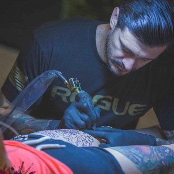 Tattoo artist FABZ (Fabian De Gaillande)