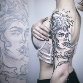 Tattoo artist Anastasiya Yatsson