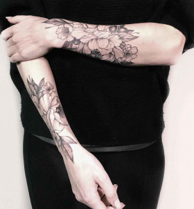 Light tattoos by Yarina Tereshchenko