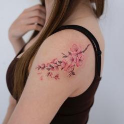Tattoo Artist Anna Botyk