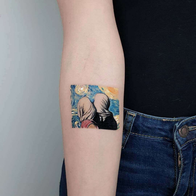 Tattoo artist Hakan Adik, authors style color and black watercolor minimalistic tattoo | Turkey