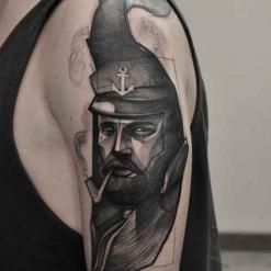 Tattoo artist Lukas Zglenicki
