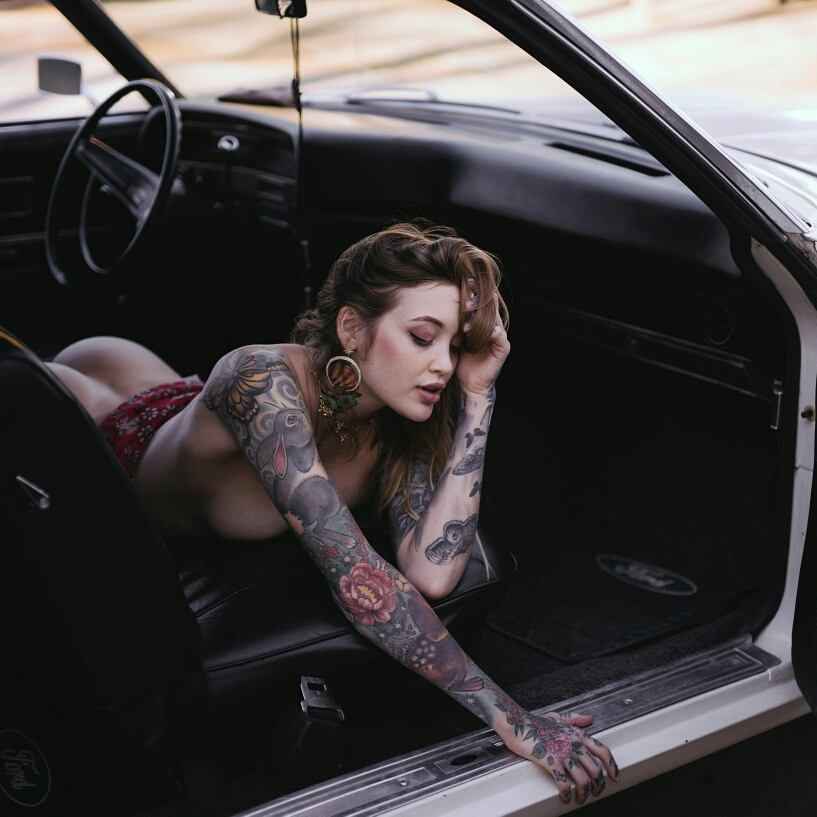 Tattooed model Torrie Blake , alternative photo model , tattooed girl