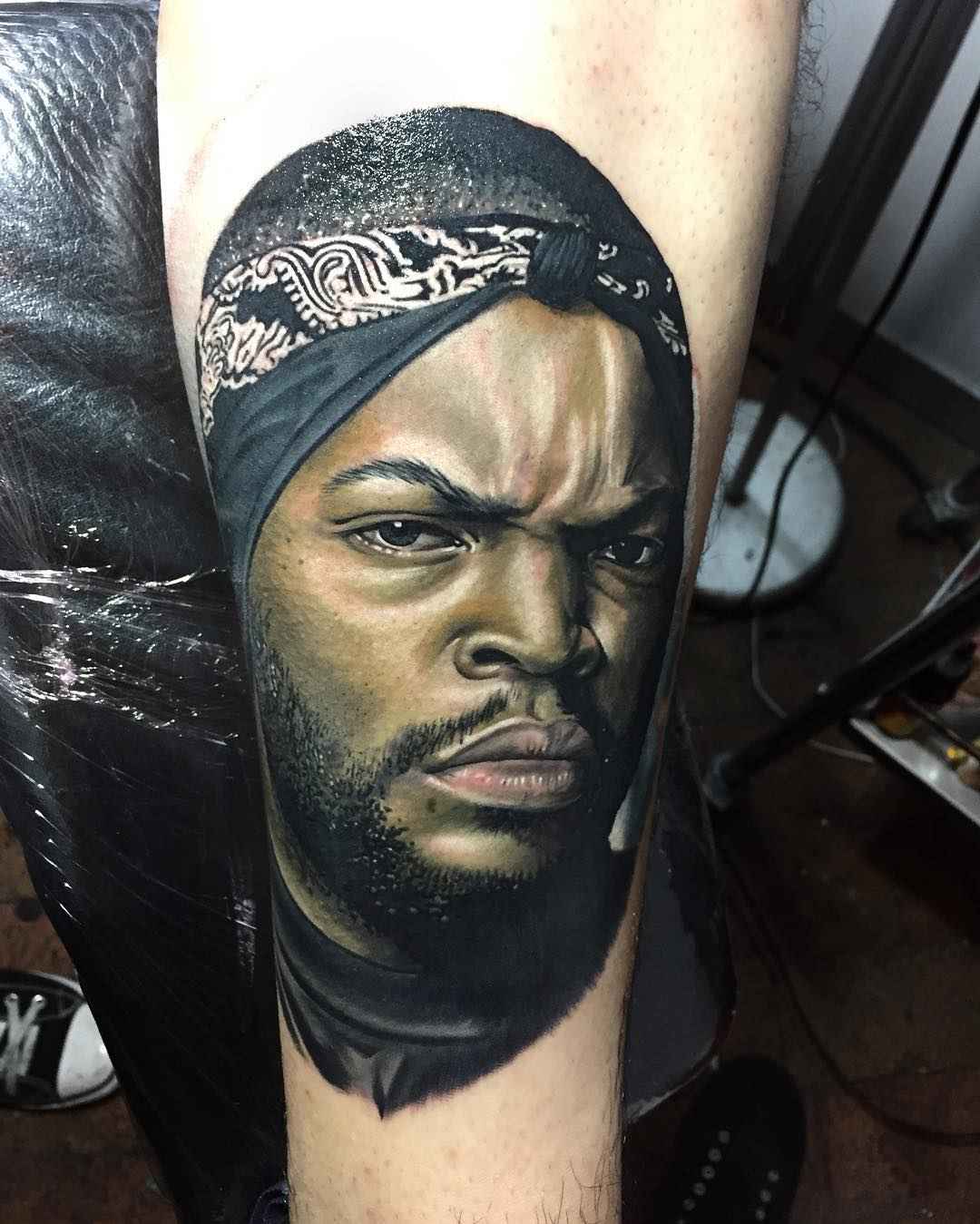 Tattoo艺术家Daniel Bedoya的彩色和黑白写实纹身 | 帕雷拉，哥伦比亚