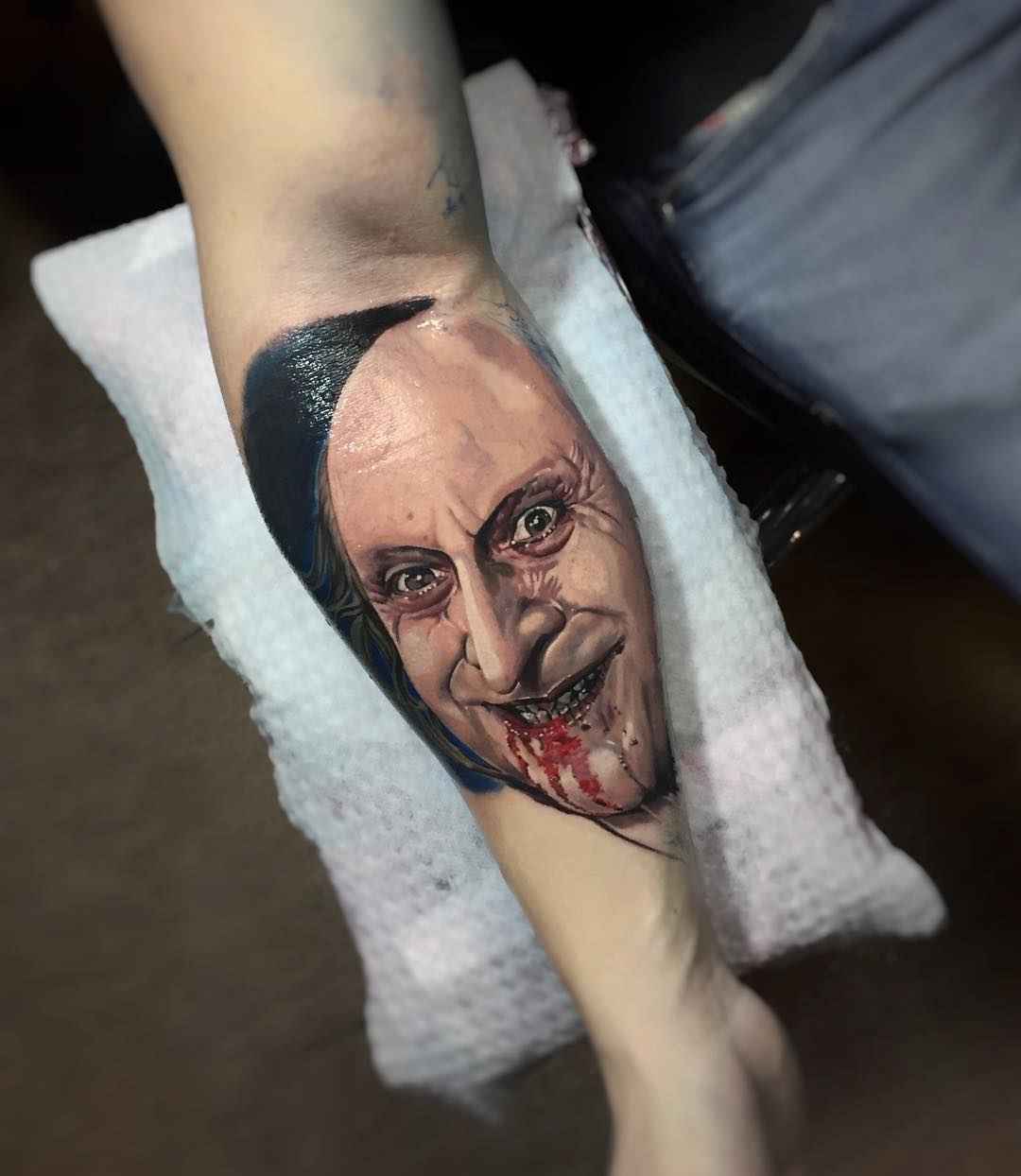 Tattoo艺术家Daniel Bedoya的彩色和黑白写实纹身 | 帕雷拉，哥伦比亚