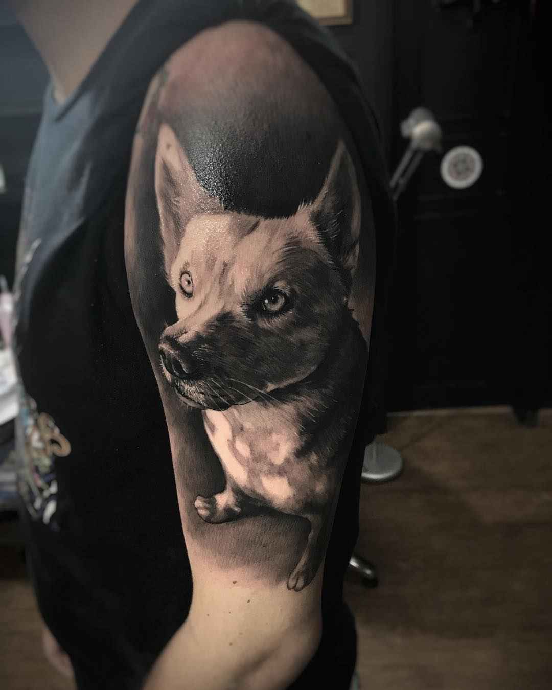 Tattoo艺术家Daniel Bedoya的彩色和黑白写实纹身 | 帕雷拉，哥伦比亚