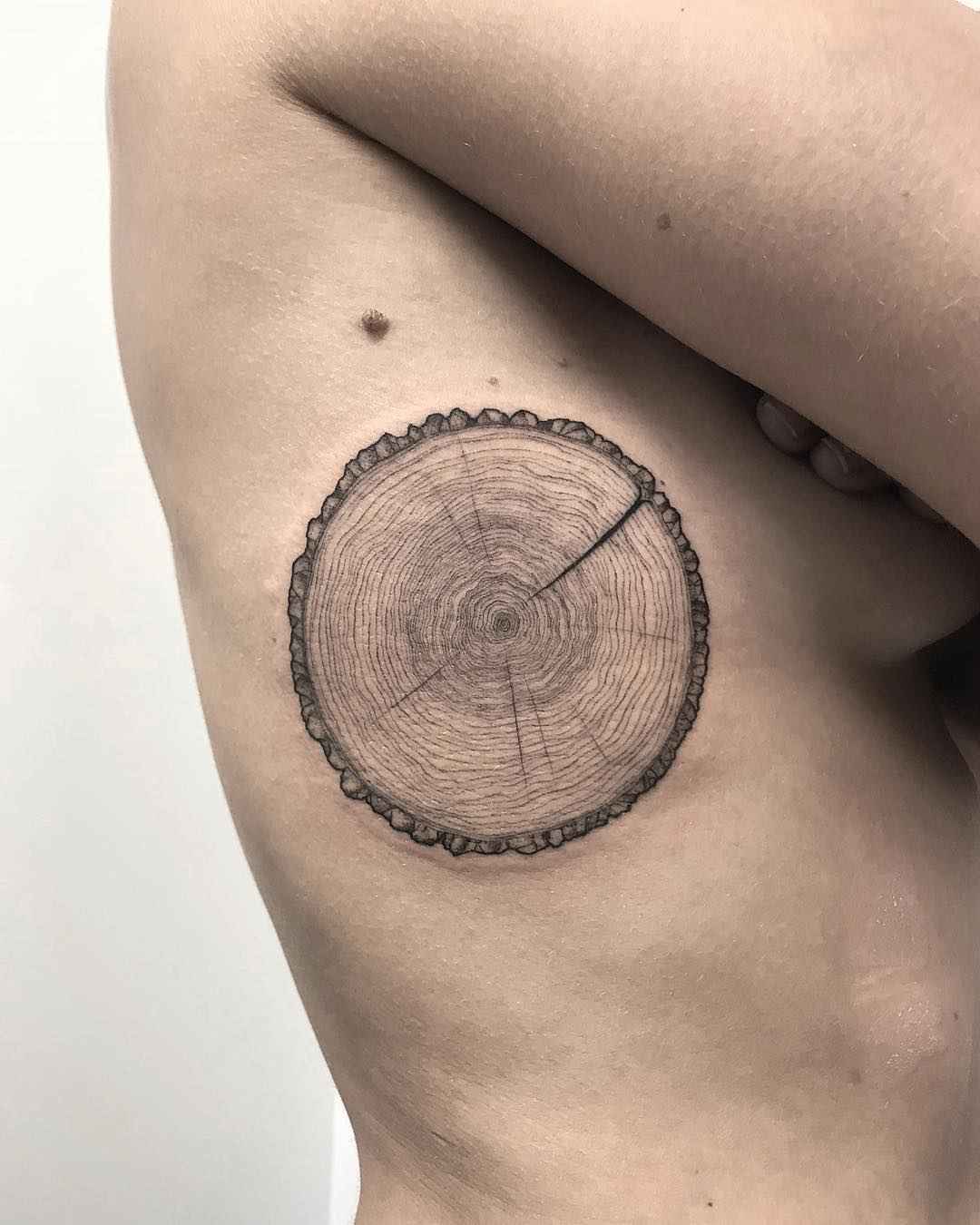 Tattoo artist Michele Volpi authors style minimalistic tattoo, linework, dotwork | Italy