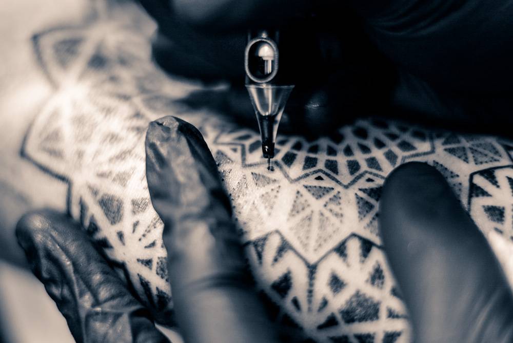 Tattoo artist Dillon Forte, black authors style sacred geometric ornamental tattoo | USA