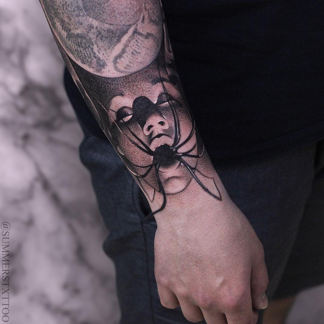 Tattoo artist Evan Summers, black dotwork realistic tattoo | Russia, Indonesia