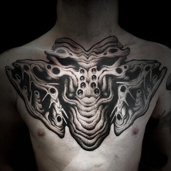 Tattoo artist Veks Van Hillik