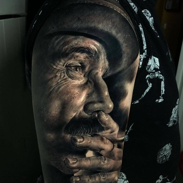 Awesome portrait realism by Fred Thomas