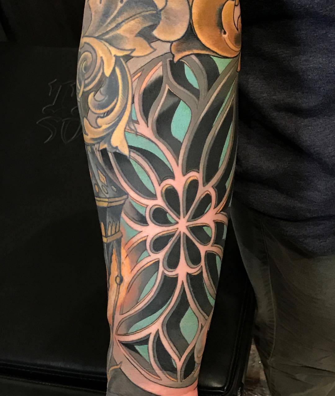 Floral Scrollwork Leg Sleeve by Russ Abbott: TattooNOW