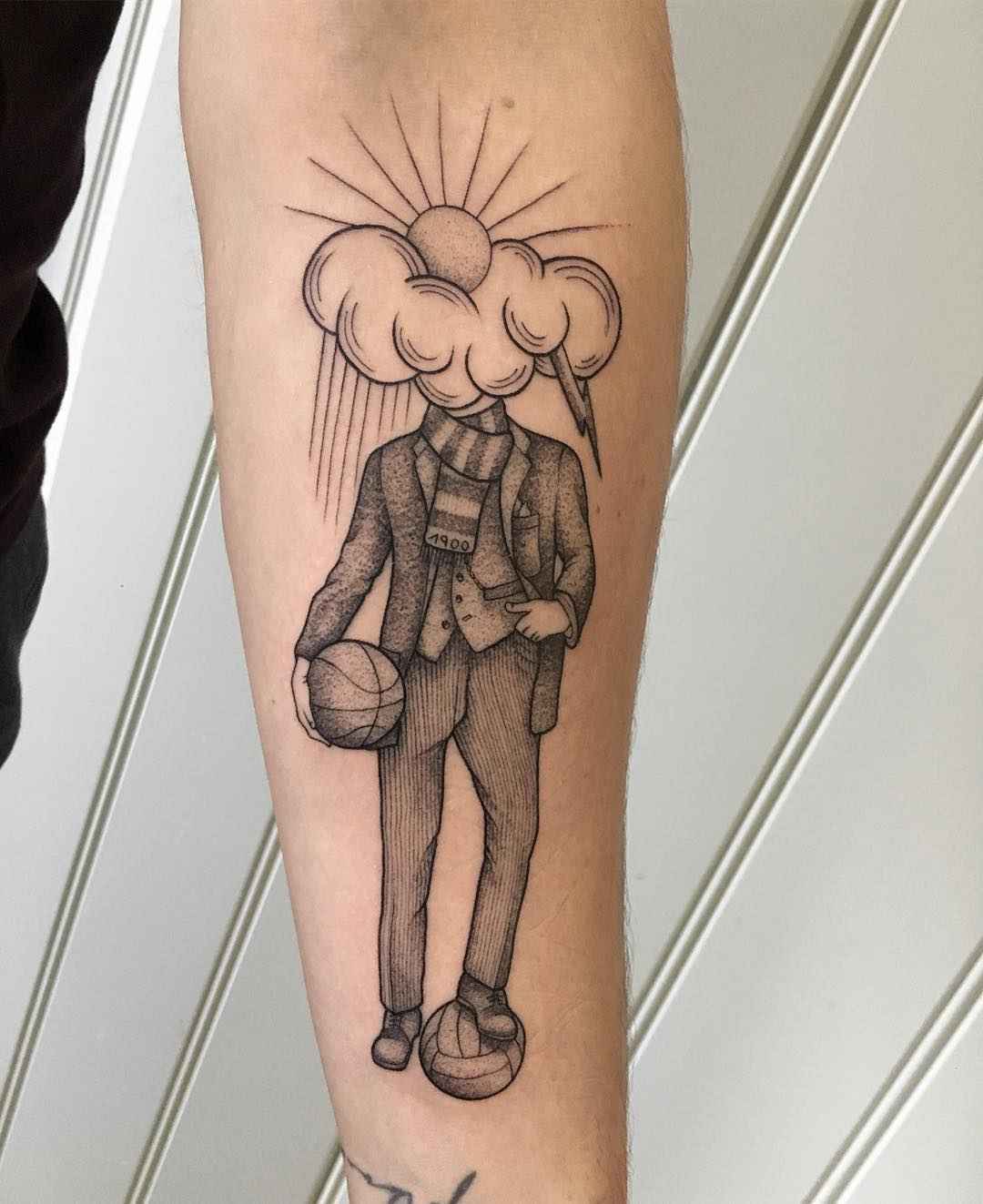 Tattoo艺术家Anna Neudecker创作黑色超现实主义纹身，线条艺术，极简主义 | 意大利米兰