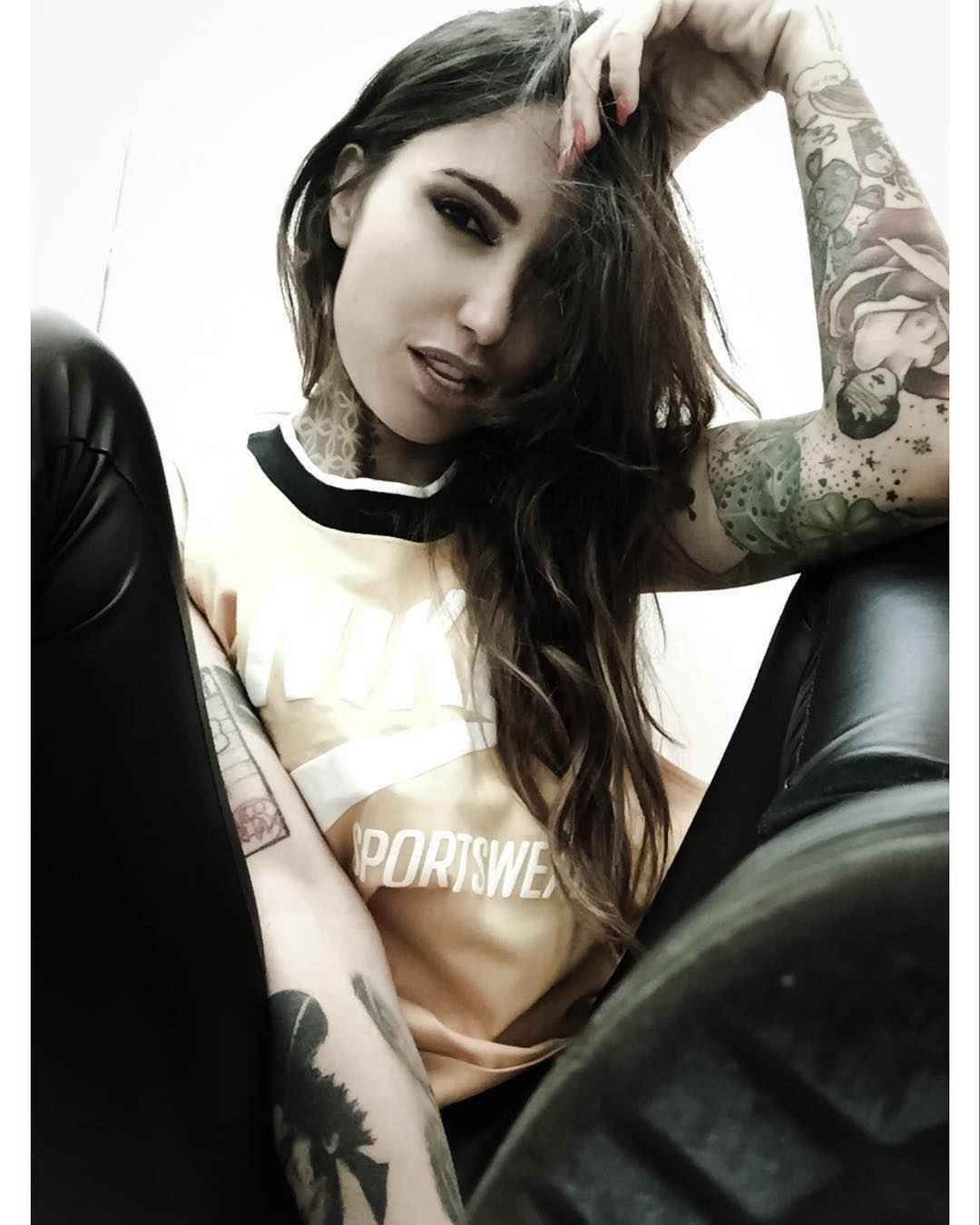 Tattooed model Siria De Fazio , alternative photo model, inked girl | Milan, Italy