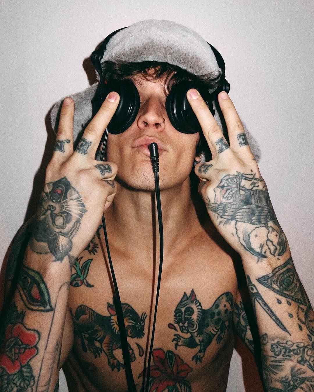 Tattooed model Leebo Freeman, male alternative photo model, DJ | London, UK