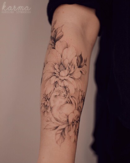 Tattoo Idea # Tattoo Artist Karolina Szymańska