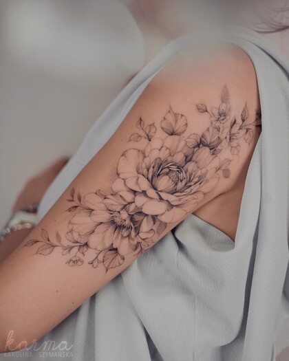 Tattoo Idea # Tattoo Artist Karolina Szymańska
