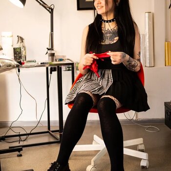 Tattoo artist Evgeniya Okto 