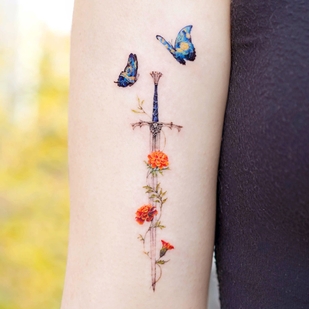Female Color Miniature tattoo on Shoulder #53422 | Tattoo Artist Tilda Tattoo