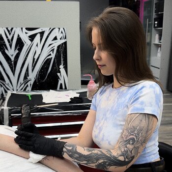 Tattoo artist Mariya / serene.sirin 