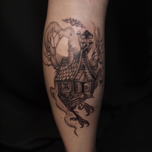 Valeriia Radchenko | Quận Ngũ Hành Sơn, Vietnam | iNKPPL