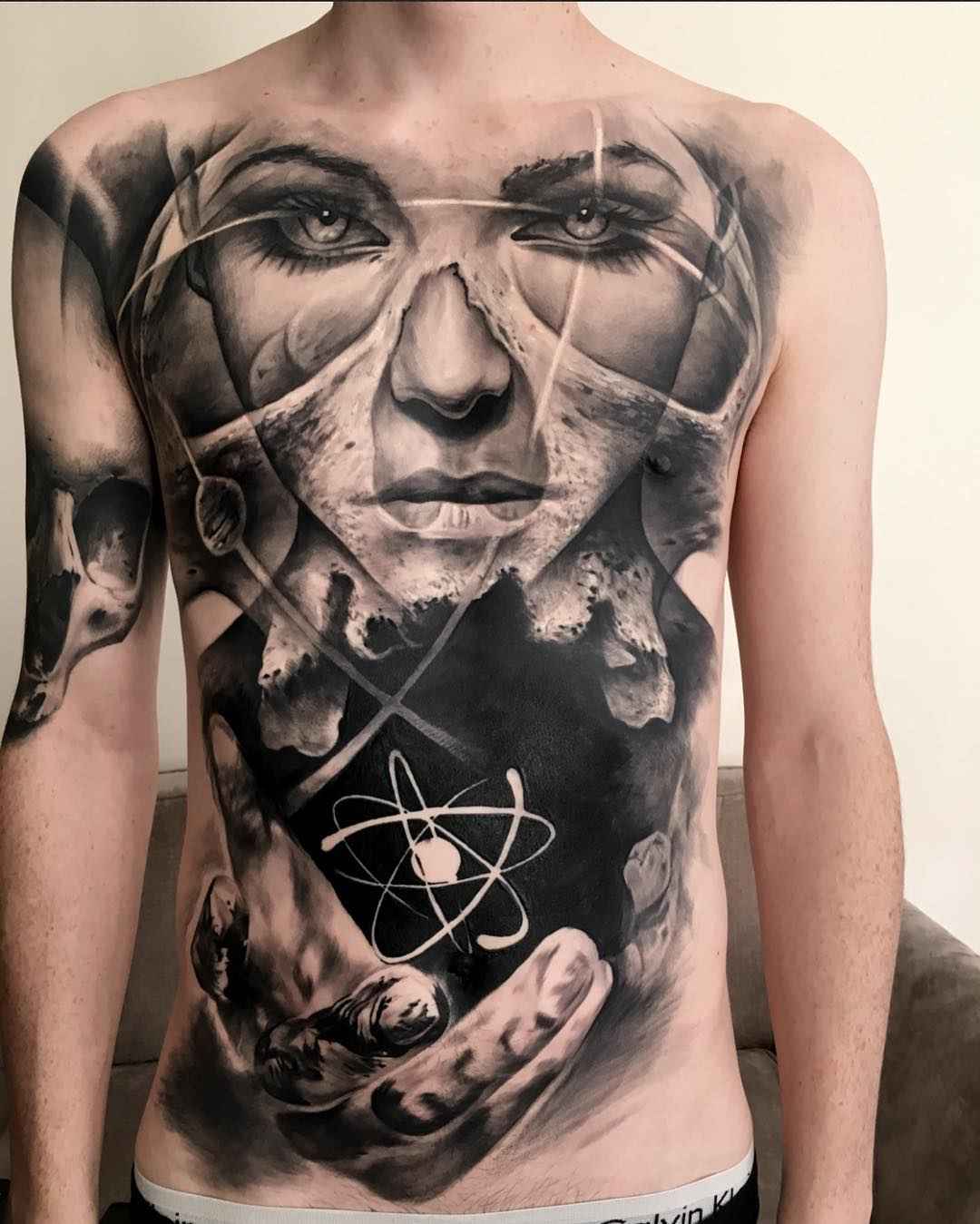 Tattoo artist Jak Connolly color and black&grey authors style tattoo realism | UK