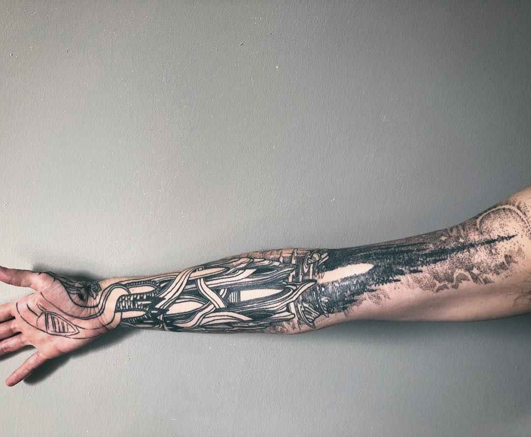 Tattoo artist Noel'le Longhaul (Loone) authors blackwork tattoo, witch, horror, etching, engraving | USA