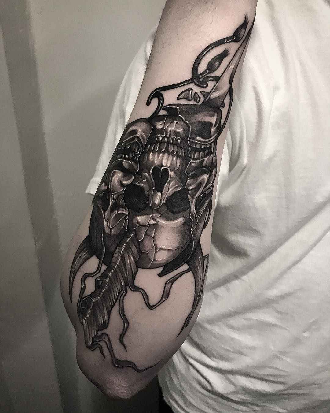 Tattoo artist Gara authors style blackwork tattoo | Korea