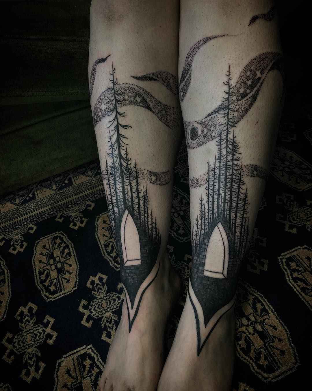 Tattoo artist Noel'le Longhaul (Loone) authors blackwork tattoo, witch, horror, etching, engraving | USA