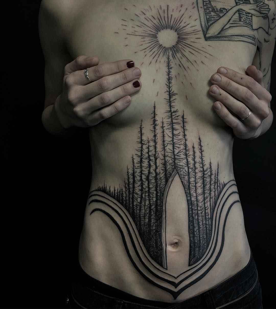 Tattoo artist Noel'le Longhaul (Loone) authors blackwork tattoo, witch, horror, etching, engraving | USA