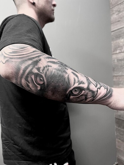 Tattoo Idea # Tattoo Artist Gregory Pazdniakou 