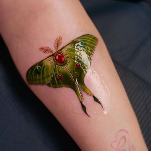 Female Color Realism tattoo on Forearm #66203 | Tattoo Artist PONY WAVE