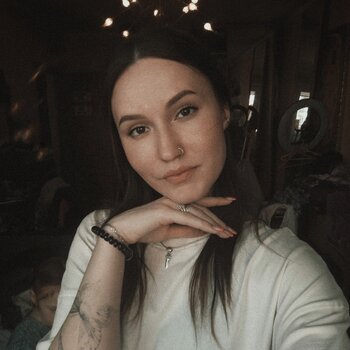 Tattoo artist Anya Zhiganova