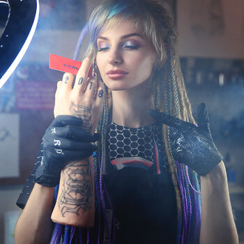 Tattoo artist Alisa Lisova