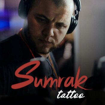 Tattoo artist Sanya Sumrak