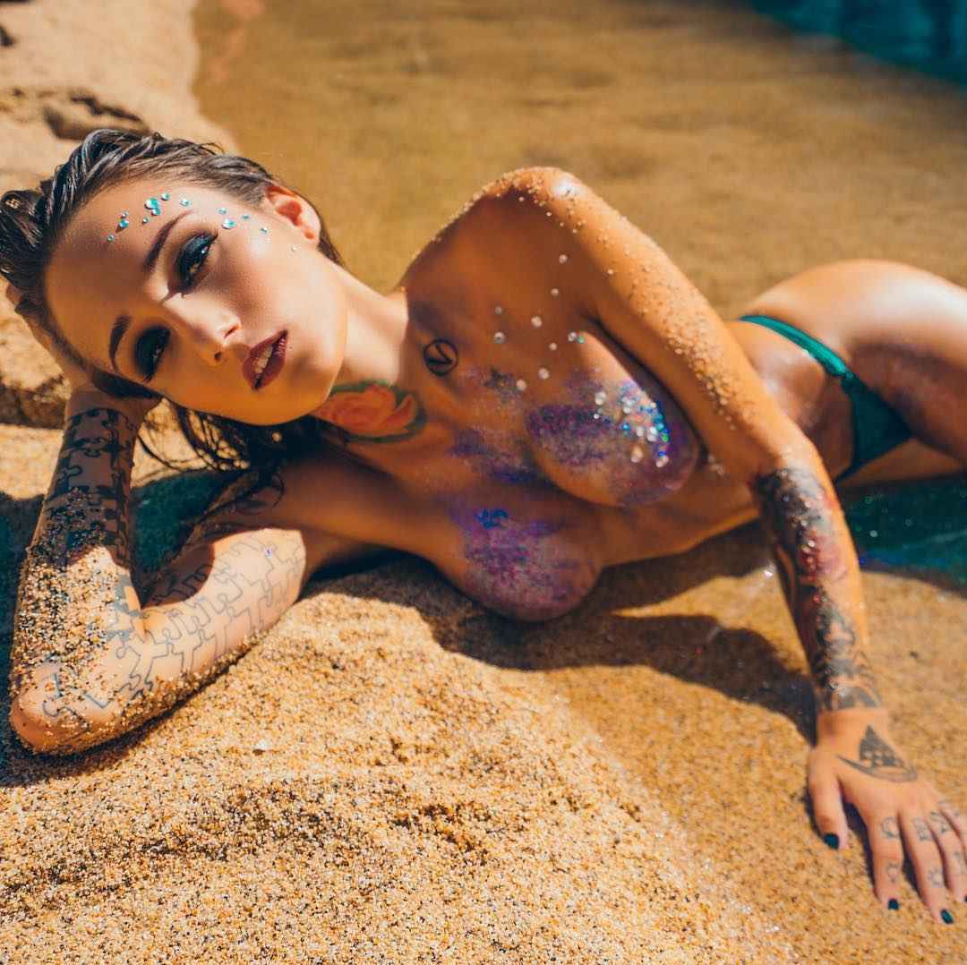 Tattooed model Brin Amberlee , alternative photo model, tattooed girl | USA