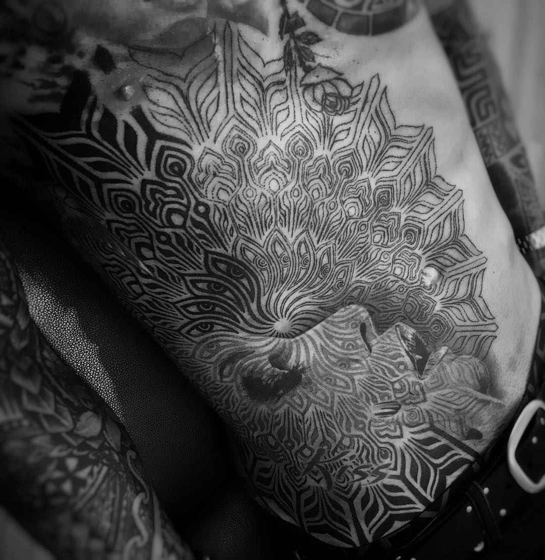 Tattoo artist Jessi Manchester, author's style black ornamental tattoo | USA