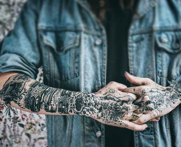 Tattoo artist Noel'le Longhaul (Loone) authors blackwork tattoo, witch, horror, etching, engraving | USA