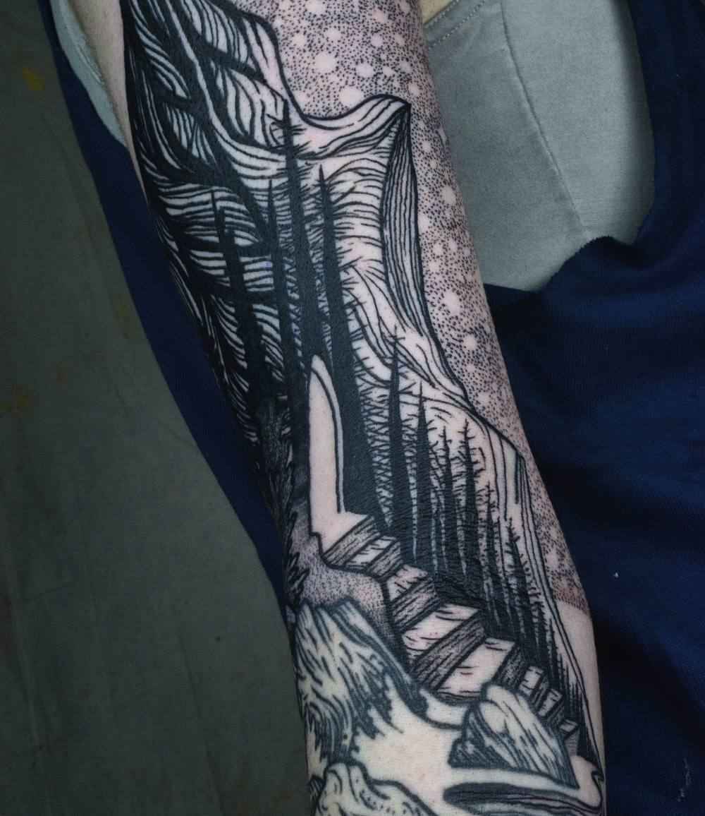 Tattoo artist Noel'le Longhaul (Loone) authors blackwork tattoo, witch, horror, etching, engraving | USA