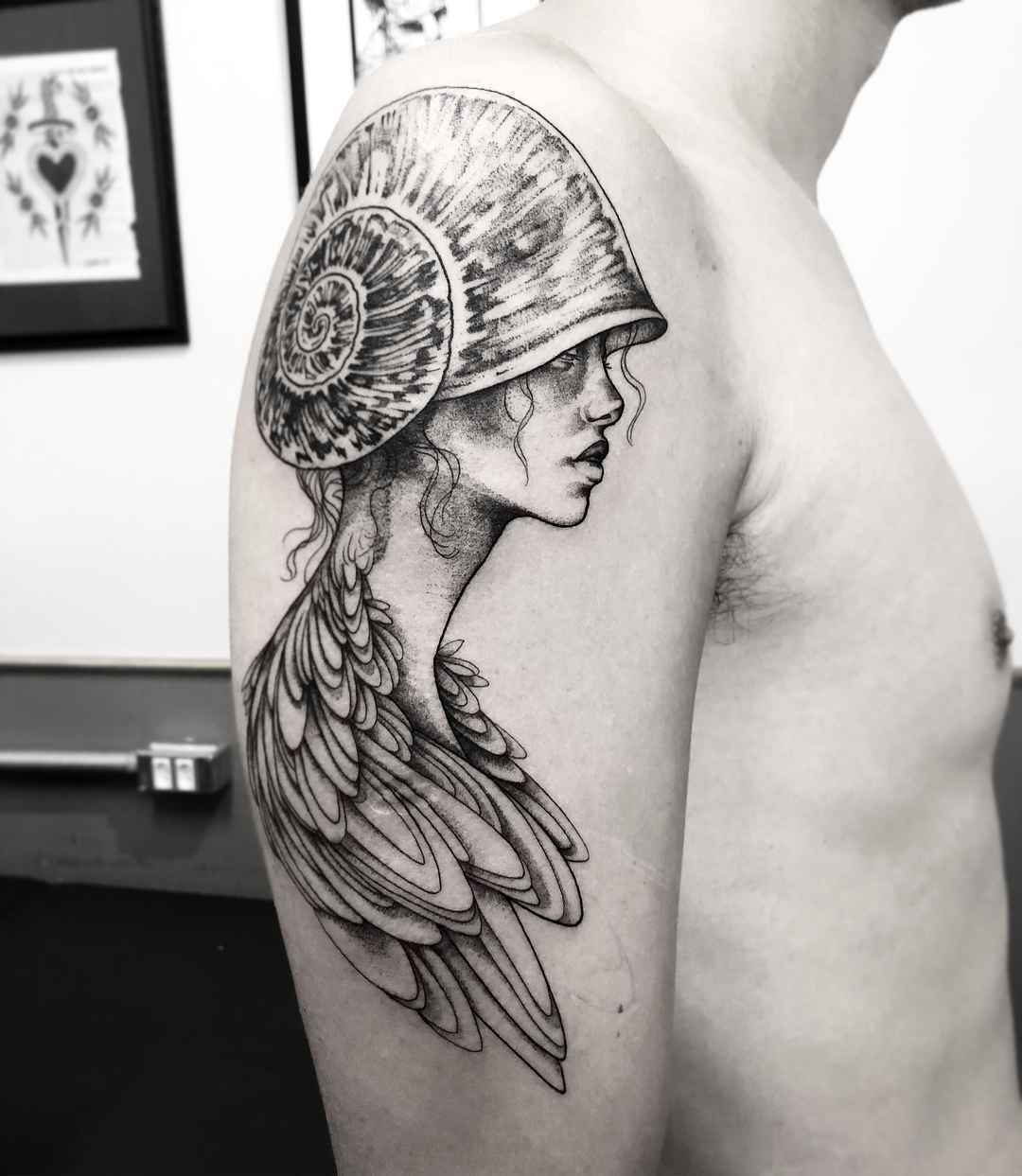 Tattoo artist Sandra Cunha authors style blackwork tattoo, linework, surrealism | Brasil