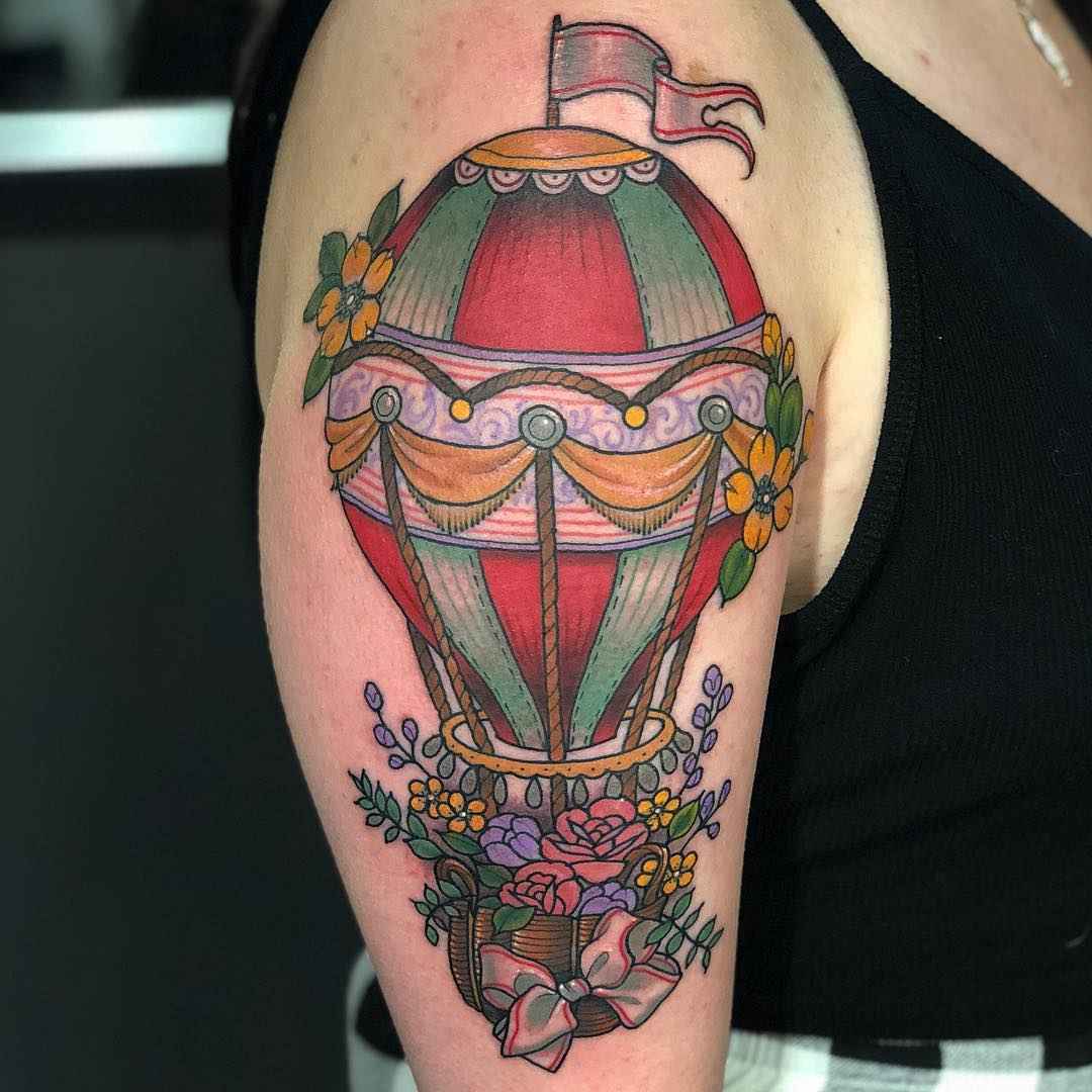 Tattoo artist Sadee Glover, color neo traditional and traditional tattoo | England