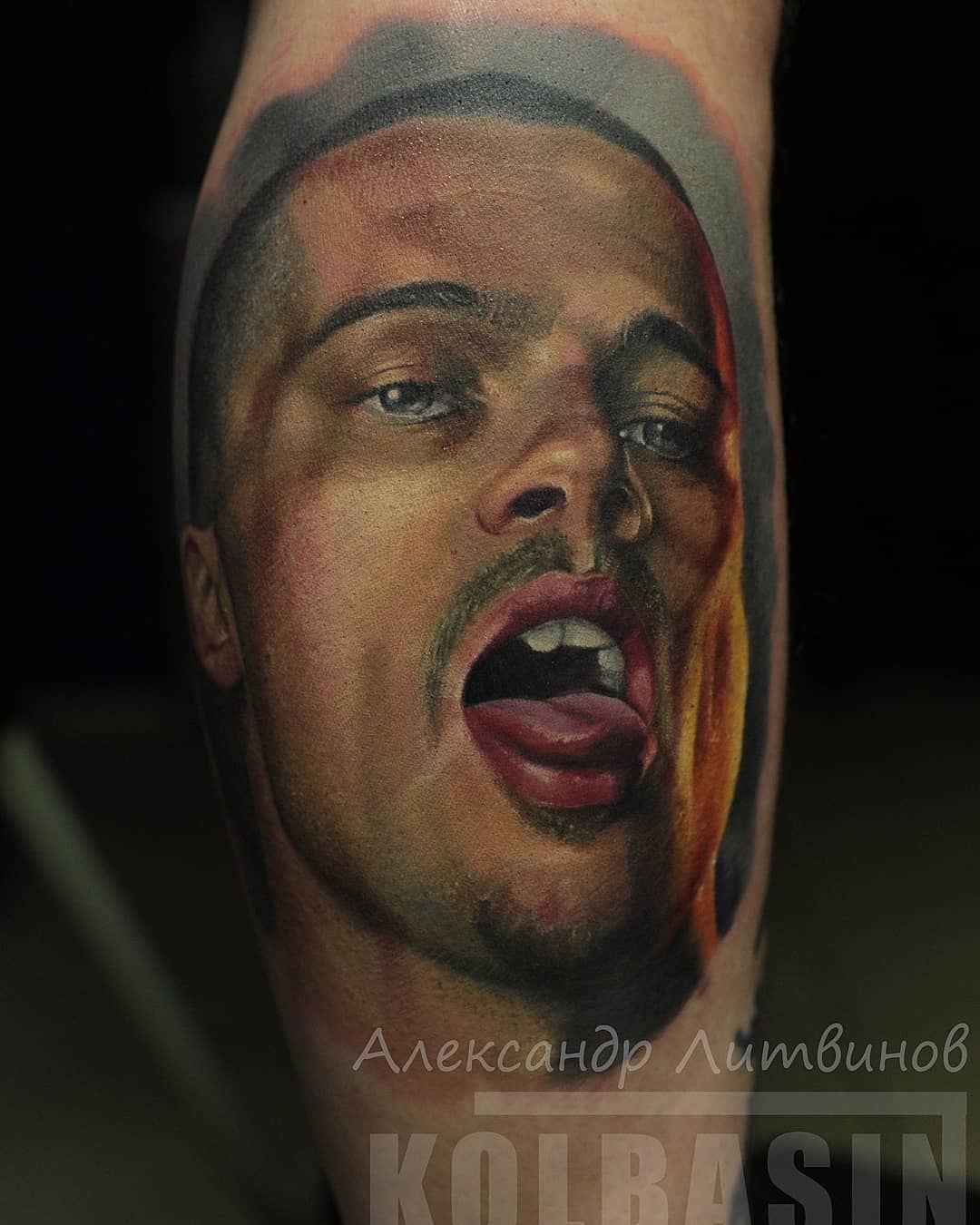 Tattoo艺术家Alexandr Litvinov，彩色与黑白 tattoo 真实感，生物机械 tattoo | 俄罗斯