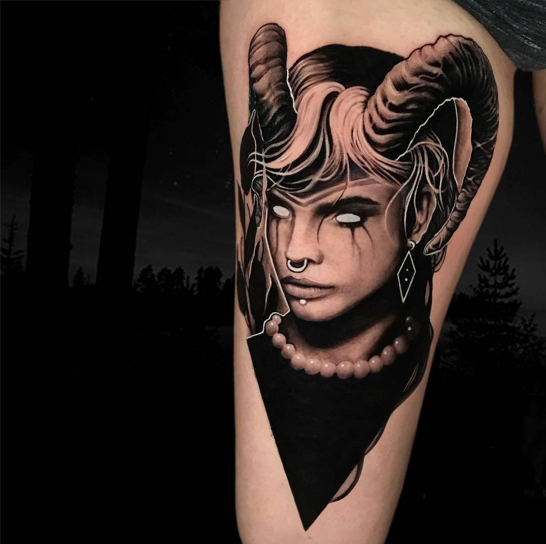 Tattoo artist Karen Tsvetnoy, color and black and grey realistic tattoo | Moscow, Russia