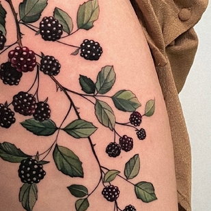 Female Color Botanical tattoo on Thigh #54353 | Tattoo Artist Vanessa Core